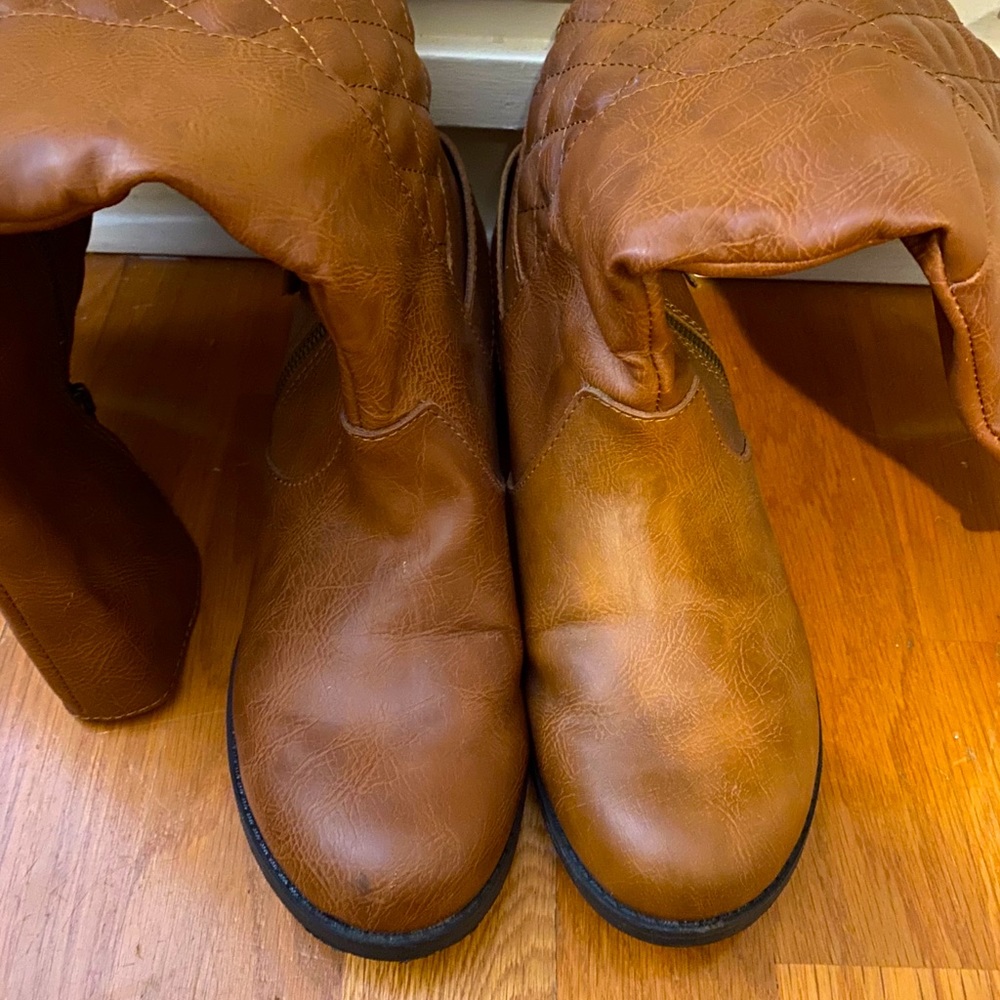 Brown High  Riding  Boots w Heel